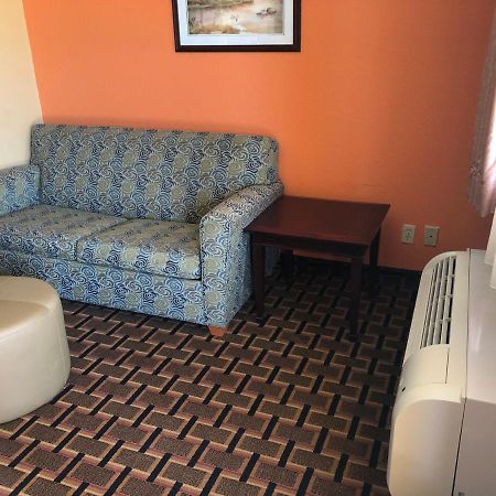 La Grange Executive Inn And Suites 외부 사진