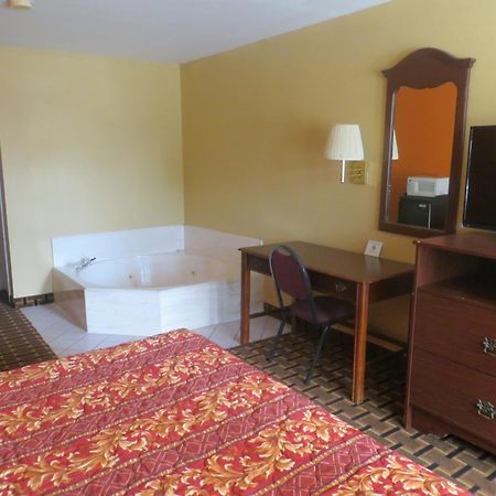 La Grange Executive Inn And Suites 객실 사진