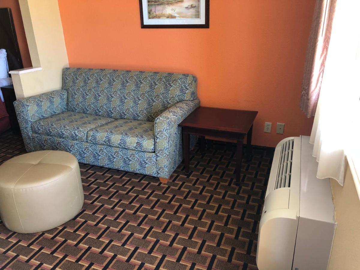 La Grange Executive Inn And Suites 외부 사진