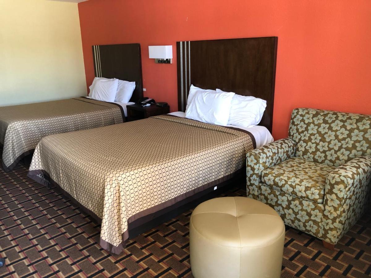 La Grange Executive Inn And Suites 외부 사진