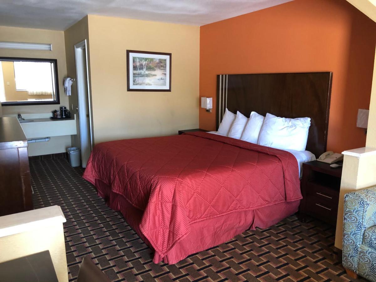 La Grange Executive Inn And Suites 외부 사진